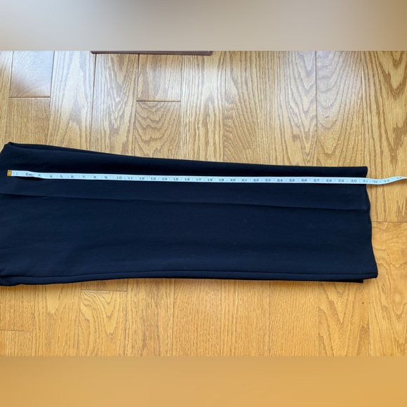 Aritzia Effortless Pants in Crepette Black Size 4 High Rise - Picture 15 of 15